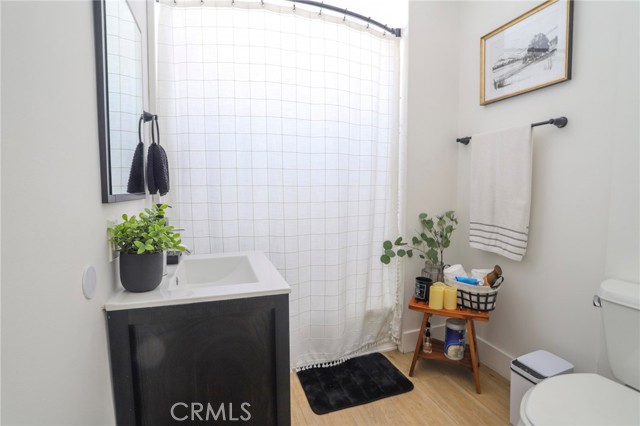 Detail Gallery Image 34 of 35 For 8129 Radford Ave, North Hollywood,  CA 91605 - 6 Beds | 4 Baths