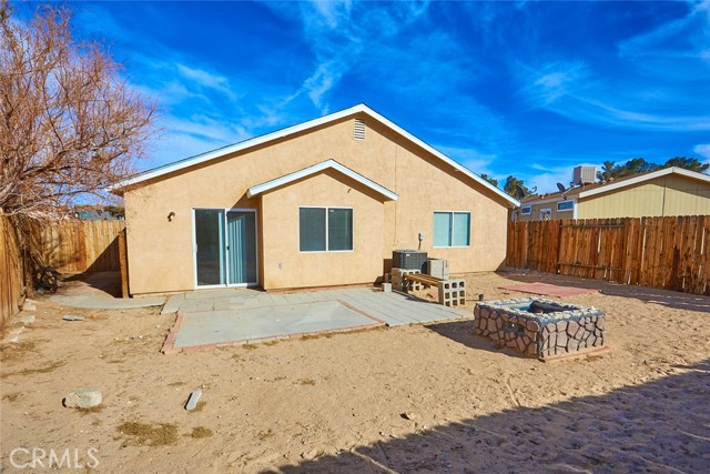 Detail Gallery Image 20 of 23 For 25029 Avenida Laredo, Barstow,  CA 92311 - 3 Beds | 2 Baths