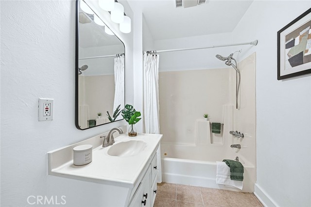 Detail Gallery Image 23 of 37 For 1384 Prospect, Long Beach,  CA 90804 - 3 Beds | 2 Baths