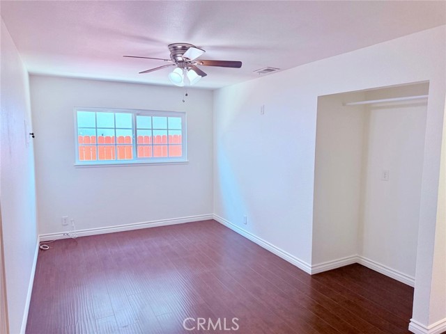 24811 Calle El Toro Grande, Lake Forest CA: https://media.crmls.org/medias/21d02b78-9727-4aa7-95c3-544f6060d0a7.jpg