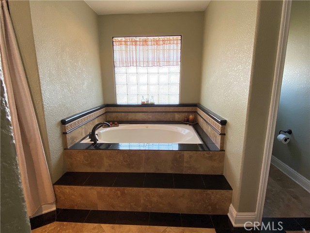Detail Gallery Image 30 of 32 For 7614 Calpella Ave, Hesperia,  CA 92345 - 4 Beds | 3 Baths