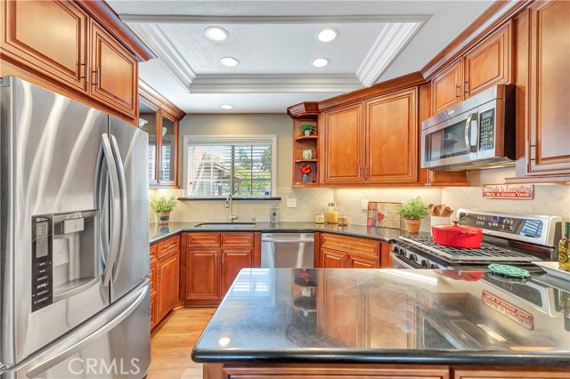 Detail Gallery Image 7 of 34 For 24419 Kingston Ct, Laguna Hills,  CA 92653 - 2 Beds | 2/1 Baths