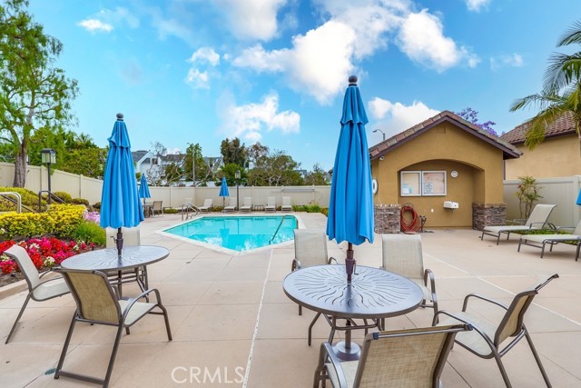 1129 Capitol Drive, San Pedro CA: https://media.crmls.org/medias/21d15cb0-17de-4185-9e35-059f528a2a61.jpg