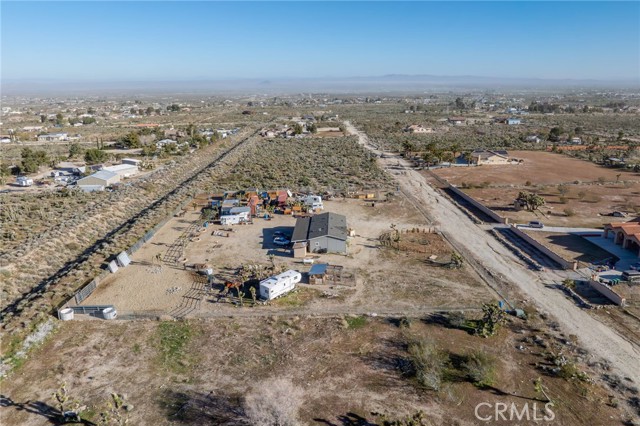 Detail Gallery Image 7 of 26 For 11074 Redwood, Pinon Hills,  CA 92372 - 4 Beds | 2 Baths