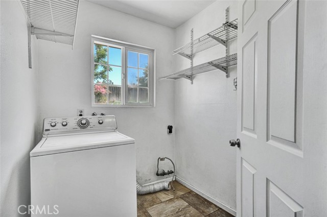 2378 Thisa Way, Hemet CA: https://media.crmls.org/medias/21d251ee-f9cf-49a9-a41c-5c100e243d89.jpg