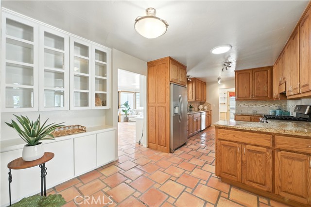 26825 Calle Almanza, Dana Point CA: https://media.crmls.org/medias/21d27e8f-4a5e-4efa-a88f-f40e69f895d3.jpg