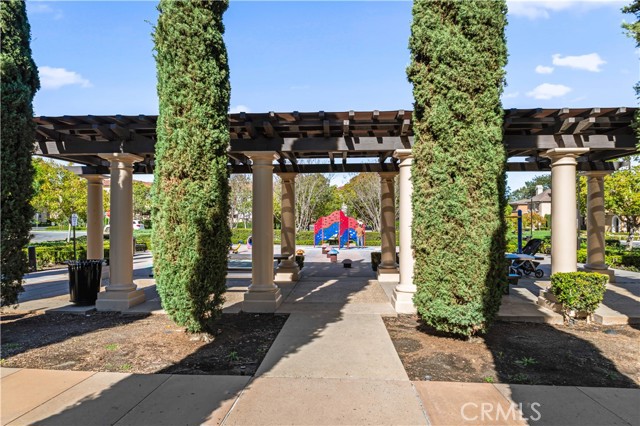 Detail Gallery Image 34 of 39 For 70 Twin Gables, Irvine,  CA 92620 - 4 Beds | 3 Baths