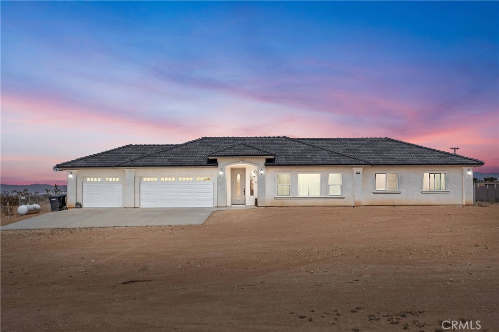 12233 Pueblo Trail
