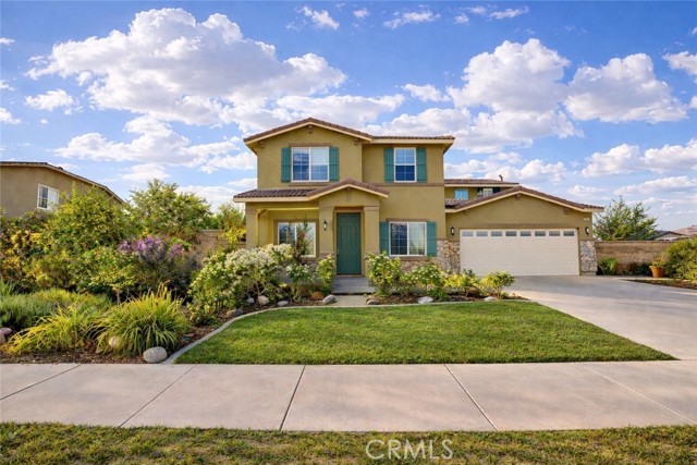 31801 Oak Wood Circle, Yucaipa CA: https://media.crmls.org/medias/21d30f93-bc53-48aa-aeb1-6f56dacb93b2.jpg