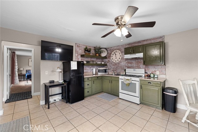 Detail Gallery Image 33 of 44 For 903 Webster, Redlands,  CA 92374 - 4 Beds | 2/1 Baths