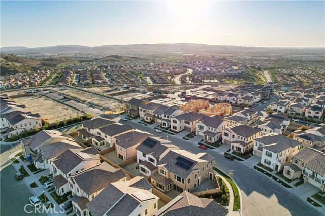 Detail Gallery Image 27 of 31 For 125 Oakstone, Irvine,  CA 92618 - 4 Beds | 3 Baths