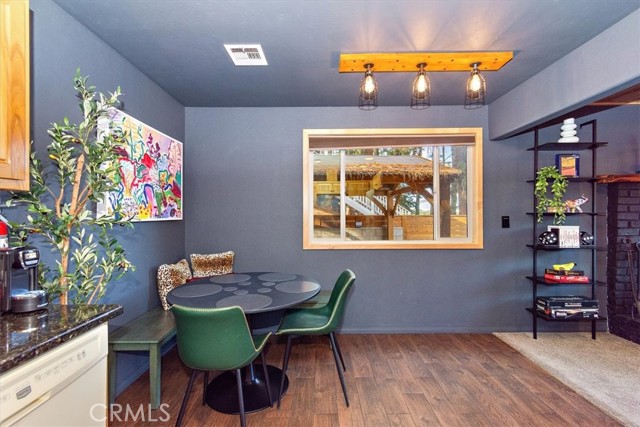 43201 Sand Canyon Road, Big Bear Lake CA: https://media.crmls.org/medias/21d7525e-d080-4470-81f1-63273c78cd1f.jpg