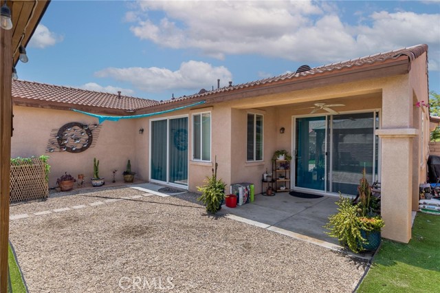 67760 Rio Vista Drive, Cathedral City CA: https://media.crmls.org/medias/21d7a2e8-0e86-42ea-9293-fb4be17c3dd9.jpg
