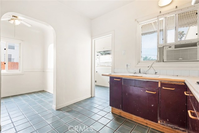 Detail Gallery Image 11 of 29 For 127 Westmont Dr, Alhambra,  CA 91801 - 3 Beds | 2 Baths