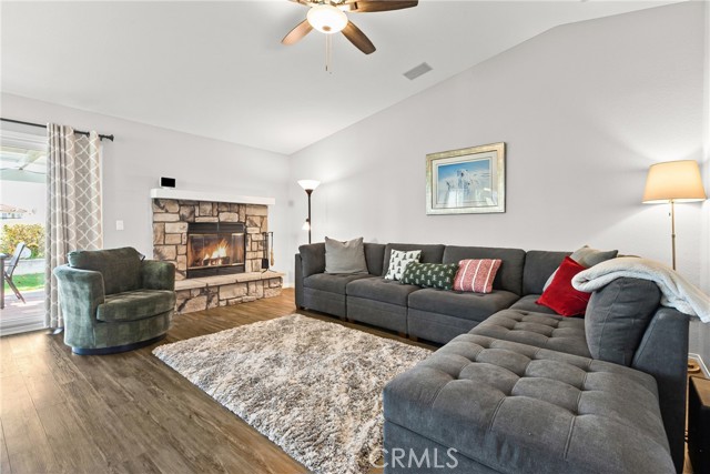 Detail Gallery Image 7 of 42 For 904 Spyglass Ct, Paso Robles,  CA 93446 - 3 Beds | 2 Baths