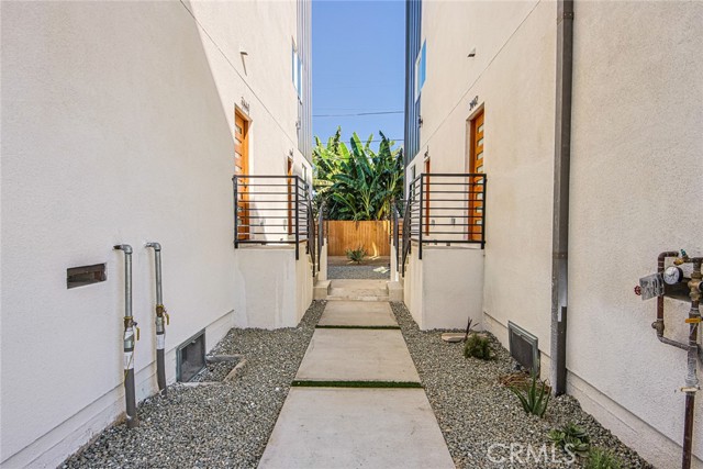 3442 Potomac Avenue, Los Angeles, California 90016, ,Multi-Family,For Sale,Potomac,BB25047888