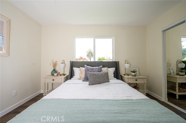 4548 Jade Street, Los Angeles CA: https://media.crmls.org/medias/21d8a94c-aecd-4e99-a374-8123f4e8c6fe.jpg