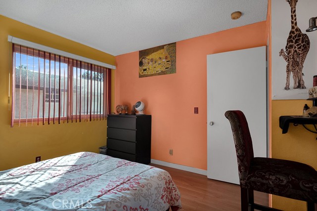 Detail Gallery Image 21 of 31 For 10480 Sunland Bld #20,  Sunland,  CA 91040 - 3 Beds | 3 Baths