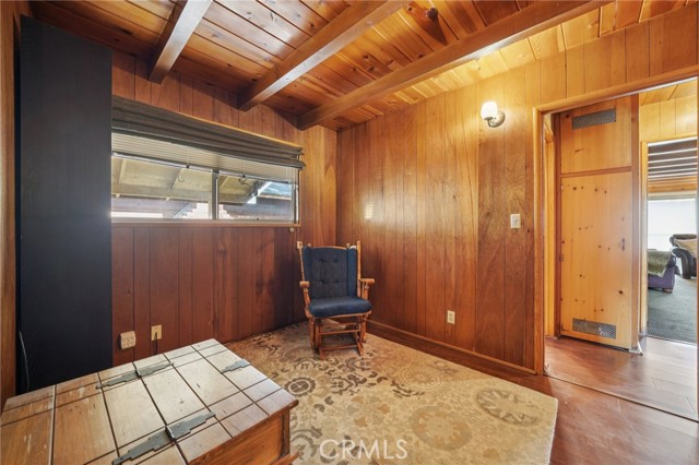 Detail Gallery Image 14 of 28 For 346 W North Shore Dr, Big Bear City,  CA 92314 - 3 Beds | 2 Baths