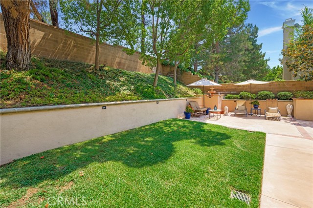 2 Westgate, Irvine CA: https://media.crmls.org/medias/21da1dbe-c9d8-4ace-94e9-b26bdfe1d86c.jpg