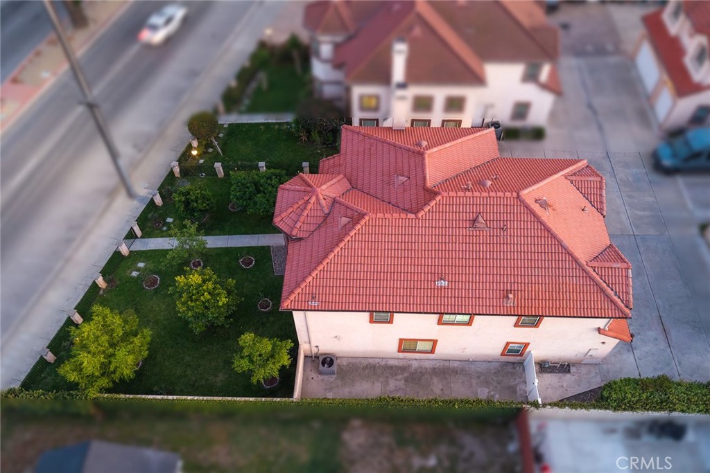 https://media.crmls.org/medias/21da624f-edd2-48b0-bf97-494c2c92f717.jpg?preset=X-Large