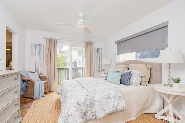 401 18th Street, Manhattan Beach, California 90266, 5 Bedrooms Bedrooms, ,2 BathroomsBathrooms,Residential,Sold,18th,SB22140138