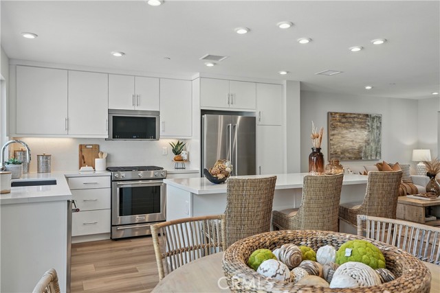 4881 Canyon View, San Diego CA: https://media.crmls.org/medias/21db6d2b-eafc-4252-84c8-8a99d0ac4e13.jpg
