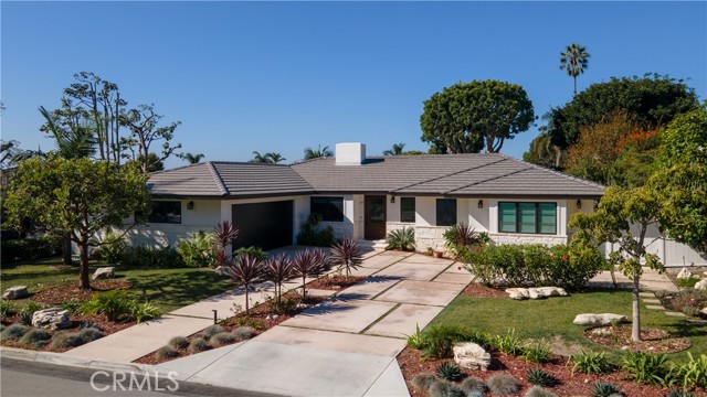 128 Rocky Point Road, Palos Verdes Estates, California 90274, 4 Bedrooms Bedrooms, ,3 BathroomsBathrooms,Residential,For Sale,Rocky Point,SB24213372