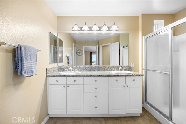 Image 9 of 31 For 2802 Green River Road 101