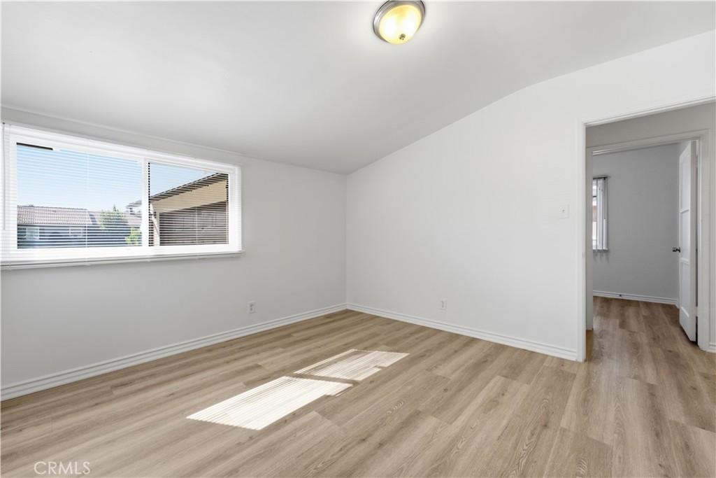MLS #OC26156592 image #5