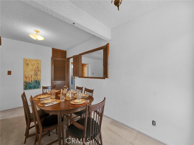 Detail Gallery Image 8 of 32 For 9952 Noble Ave, –,  CA 91345 - 4 Beds | 2 Baths