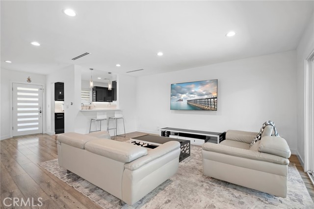 7078 Park Manor photo 6