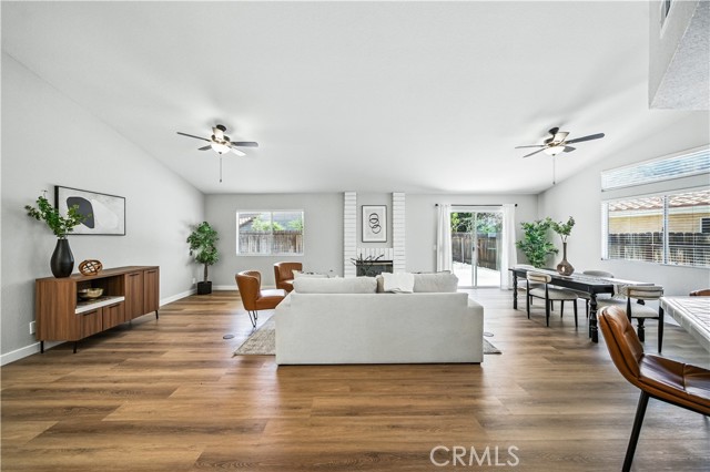 Detail Gallery Image 8 of 45 For 2229 Garland Way, Hemet,  CA 92545 - 3 Beds | 2 Baths