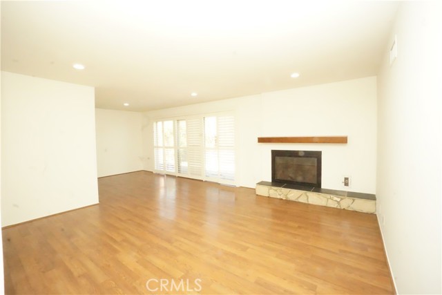 Detail Gallery Image 13 of 34 For 846 Verna Ave, Newbury Park,  CA 91320 - 4 Beds | 2 Baths