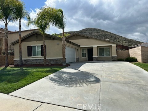 Detail Gallery Image 1 of 25 For 23393 Cheyenne Canyon Dr, Canyon Lake,  CA 92587 - 3 Beds | 2 Baths
