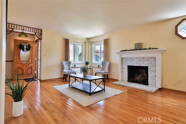 14758 Dunton Drive, Whittier CA: https://media.crmls.org/medias/21e2b85a-7c27-4d24-a75c-b4b1dd8e0e35.jpg