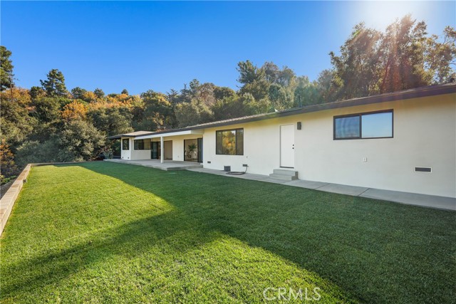 2115 E Santiago Street, Covina CA: https://media.crmls.org/medias/21e2babc-88d5-4310-8950-4aacfdf5ea46.jpg
