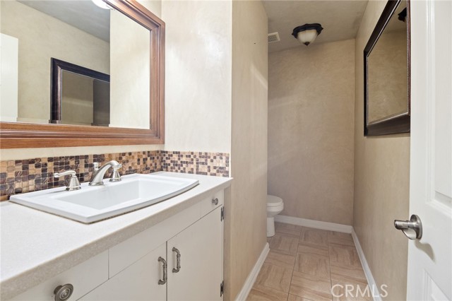 23900 Darbun Drive, Newhall CA: https://media.crmls.org/medias/21e3ec18-64cd-408e-b445-750f4b47f336.jpg