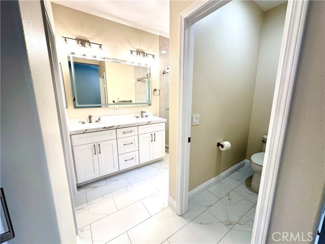 505 Marinella Aisle, Irvine CA: https://media.crmls.org/medias/21e3f40a-4b80-458f-b3c7-f932981da787.jpg