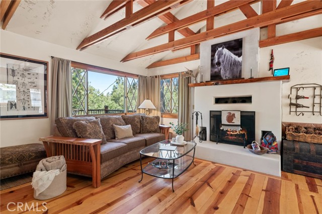 Detail Gallery Image 9 of 36 For 865 Villa Grove Ave, Big Bear Lake,  CA 92315 - 2 Beds | 1 Baths