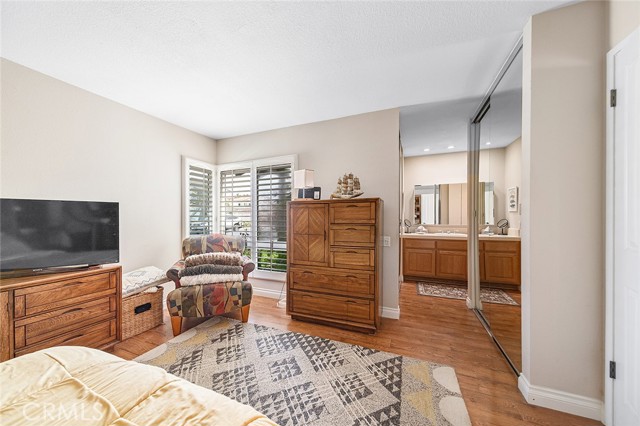 property-img