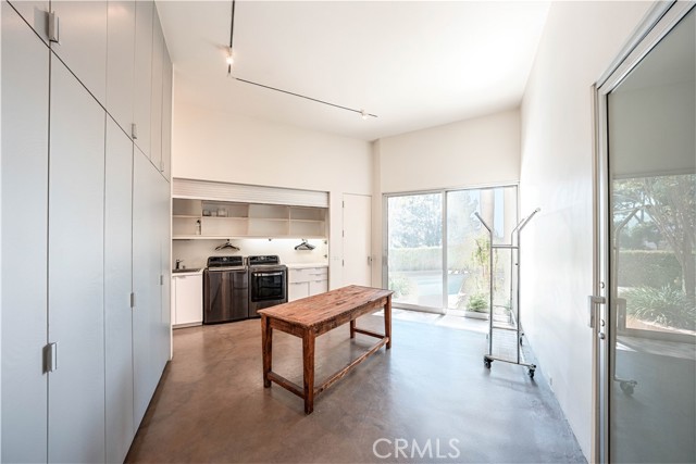 10272 Overhill Drive, North Tustin CA: https://media.crmls.org/medias/21e65deb-beb8-407a-ad46-a1dbf29affe6.jpg