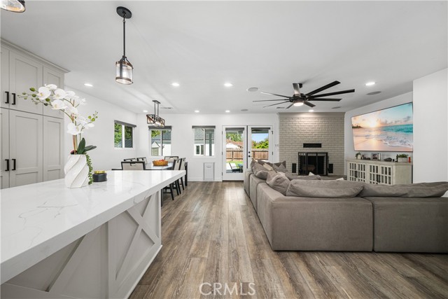 Detail Gallery Image 6 of 75 For 3246 N Marwick, Long Beach,  CA 90808 - 4 Beds | 3 Baths