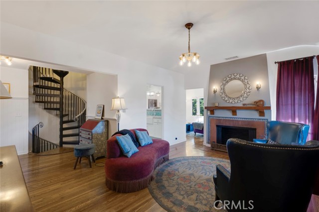 Image 4 of 57 For 3760 Dover Street