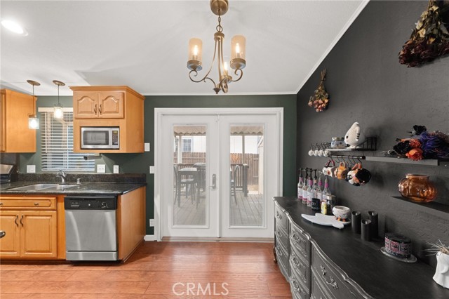 Detail Gallery Image 15 of 39 For 10421 Stageline, Corona,  CA 92883 - 3 Beds | 2 Baths