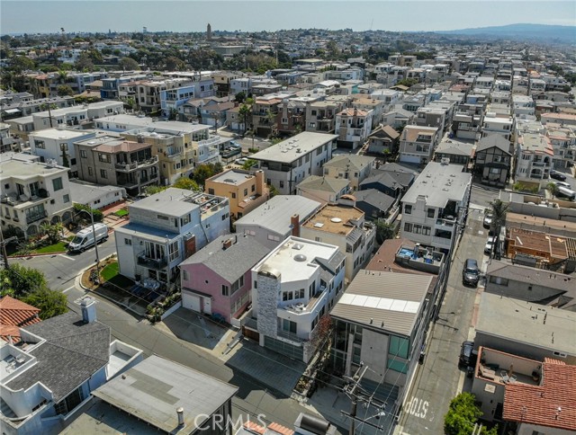 320 23rd Street, Manhattan Beach, California 90266, 3 Bedrooms Bedrooms, ,Residential,Sold,23rd,SB21207459