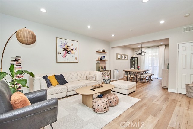 Detail Gallery Image 16 of 32 For 89 Liberty St, Tustin,  CA 92782 - 3 Beds | 3/1 Baths