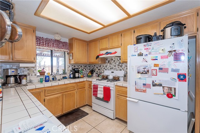 Detail Gallery Image 9 of 27 For 8513 Manzanita Ave, California City,  CA 93505 - 3 Beds | 2 Baths