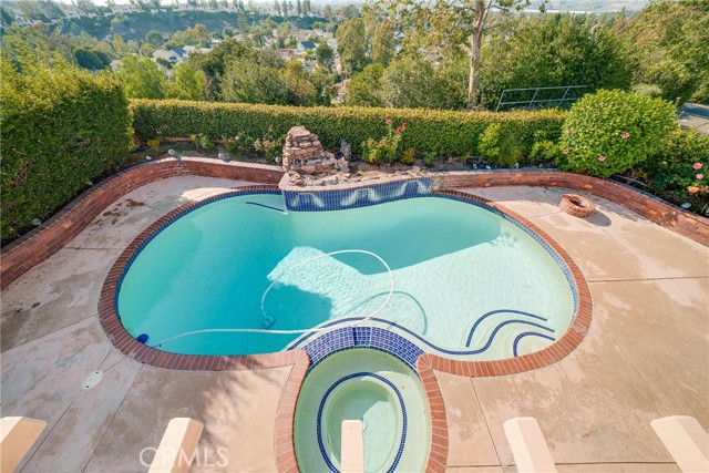 27591 Cenajo, Mission Viejo CA: https://media.crmls.org/medias/21e9fe41-ae96-4931-a6a4-027deadce094.jpg