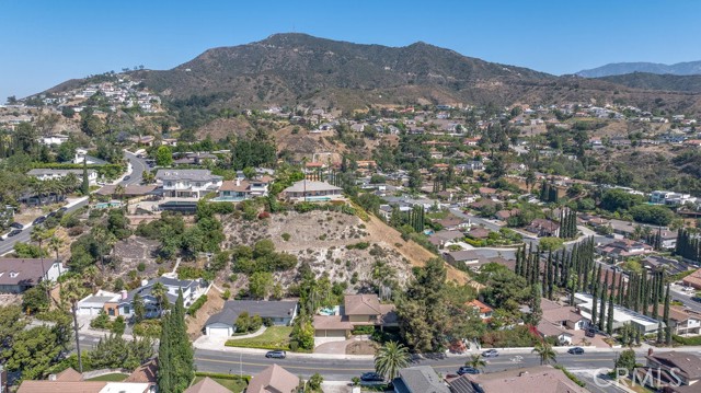 851 Misty Isle Drive, Glendale CA: https://media.crmls.org/medias/21ea383f-5388-44a9-8a68-c6d959caa01e.jpg